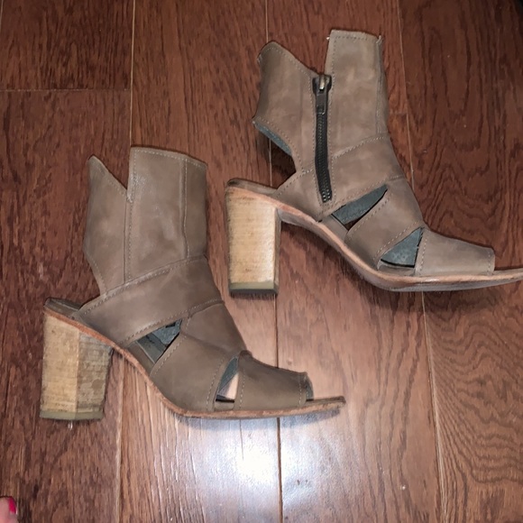 Free People women’s 38 - Picture 2 of 6